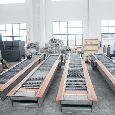 Equipamento giratório de aço inoxidável do tratamento de esgotos da grade da grade do dente