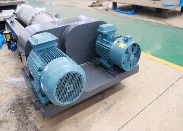 Centrífuga de decantador industrial de óleo horizontal para separação de líquidos e sólidos