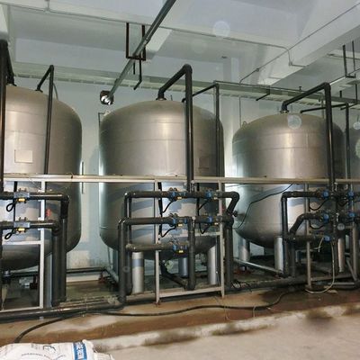 Tanque do filtro do tratamento da água dos multimédios SS304 para a resina do carbono ativado da areia de quartzo