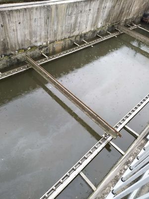 material de raspagem não metálico de viagem da placa de corrente do raspador de lama da ponte de 4.5m