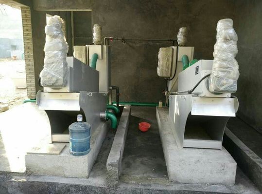 máquina de secagem da lama da imprensa de parafuso 4.5m3/h, equipamento de secagem da lama química